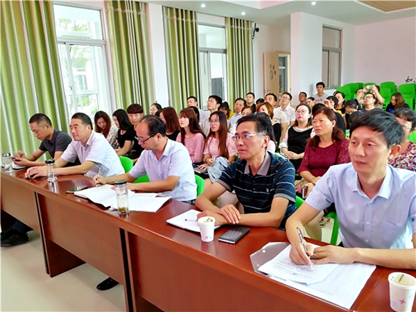 如东县洋口镇举行青年教师专业成长汇报暨新教