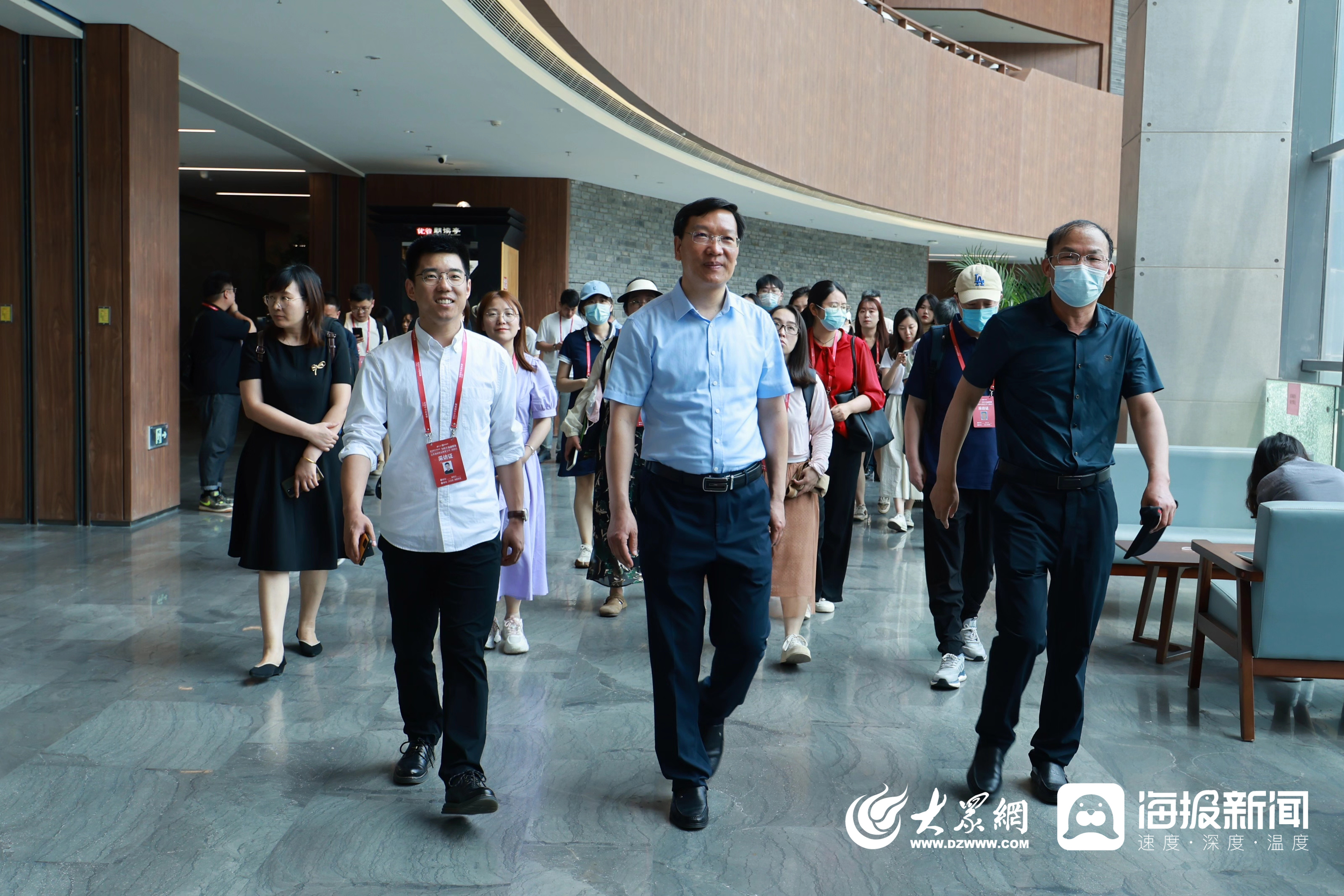 教研医融合发展新模式！全国50余名媒体记者带您走进山东第一医科大米乐M6 米乐学(图3)