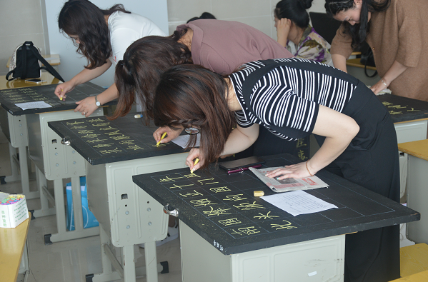 如东县洋口港实验学校举行青年教师"三字一话"比赛活动
